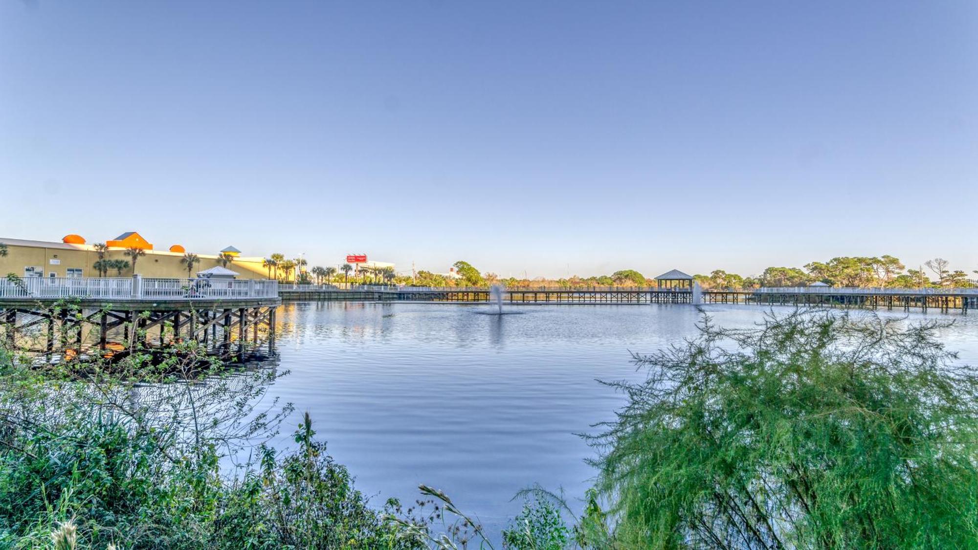 Holiday home Laketown Wharf #638 By Nautical *